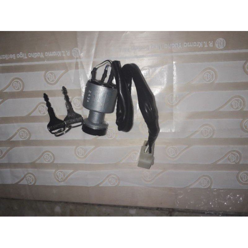 kunci kontak mobil Mitsubishi futura colt120 ss