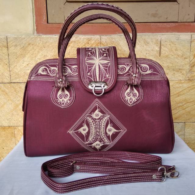 Tas Luna Motif Aceh Bahan Marun Motif Cream