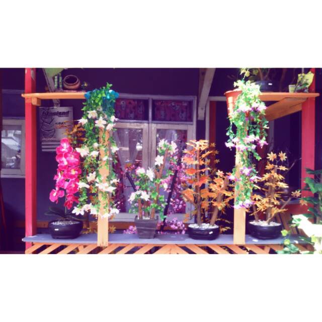 Bunga plastik hiasan rumah