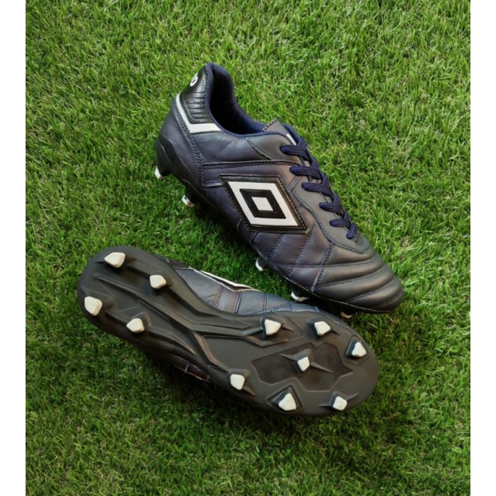 COD Sepatu Bola Kulit Umbro