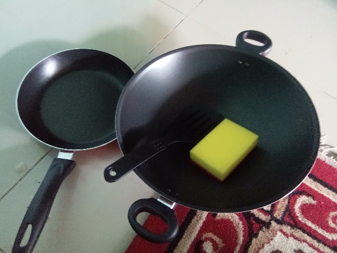 Maxim Valentino 2pcs Set Teflon Wajan 30cm& Frypan 22cm + Free