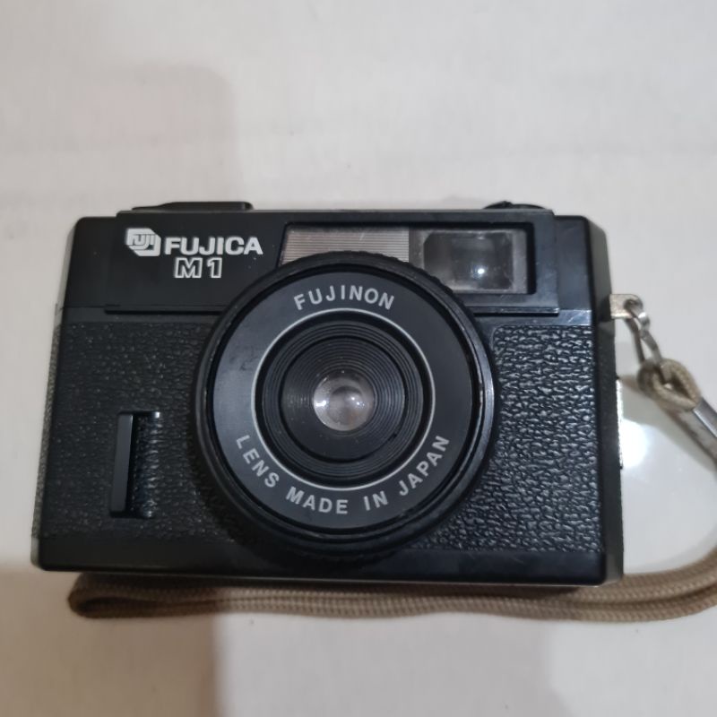 FUJICA M1 KAMERA ANALOG (Tanpa Flash)