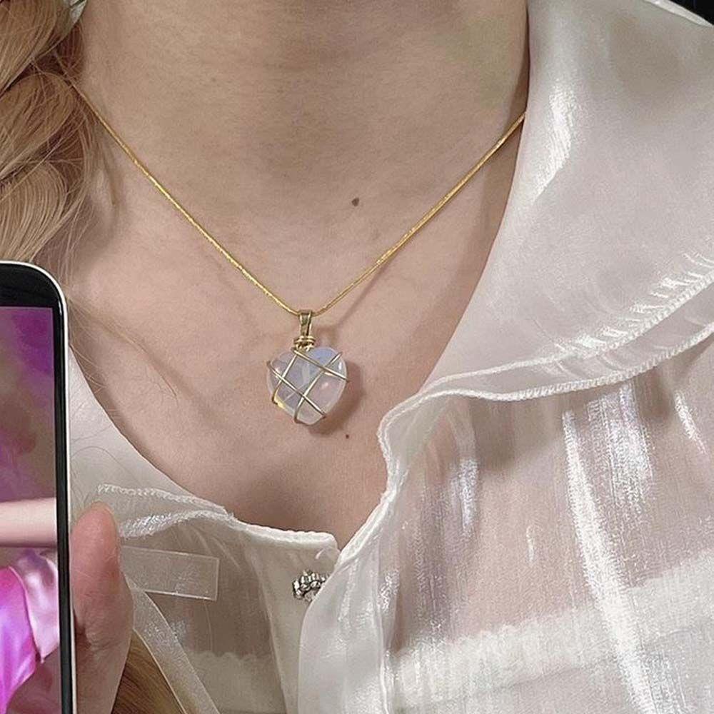 Mxbeauty Wanita Kalung Niche Geometris Cinta Hati Teman Hadiah Choker Kristal Gaya Korea Kalung