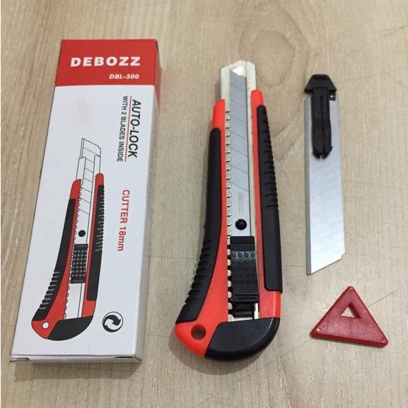 

Cutter Besar Debozz L-500 / DBL-500 18mm Free Refill 2pc