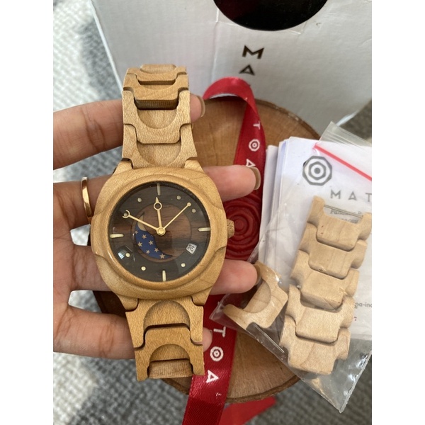 Jam tangan matoa