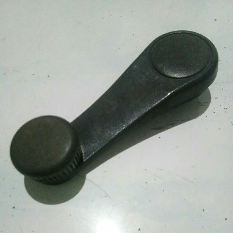 Putaran Kaca Timor/Putaran kaca mobil timor