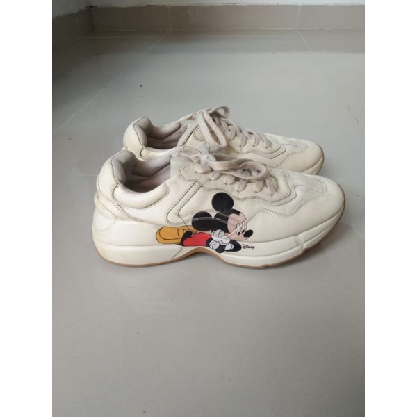 Preloved sepatu Gucci mickey ori