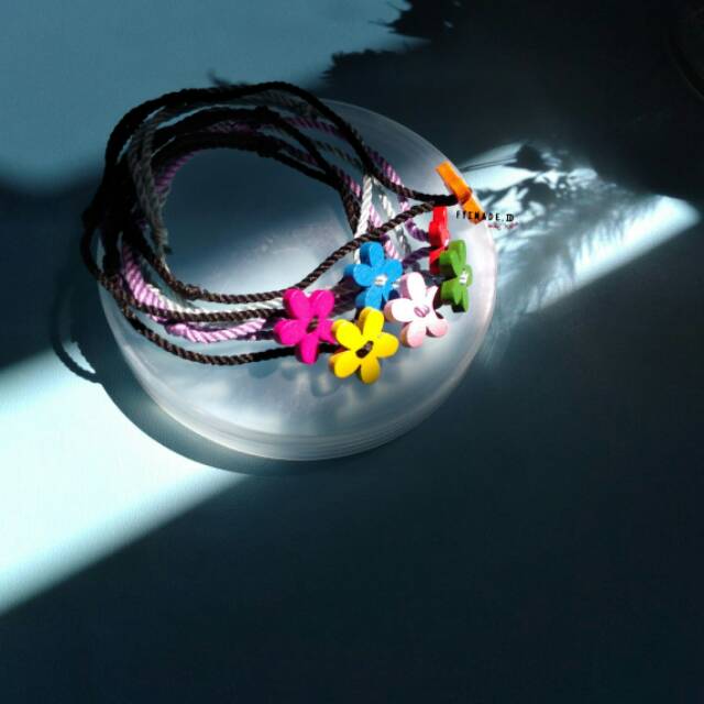 Gelang flowery (gelang handmade / gelang tali)