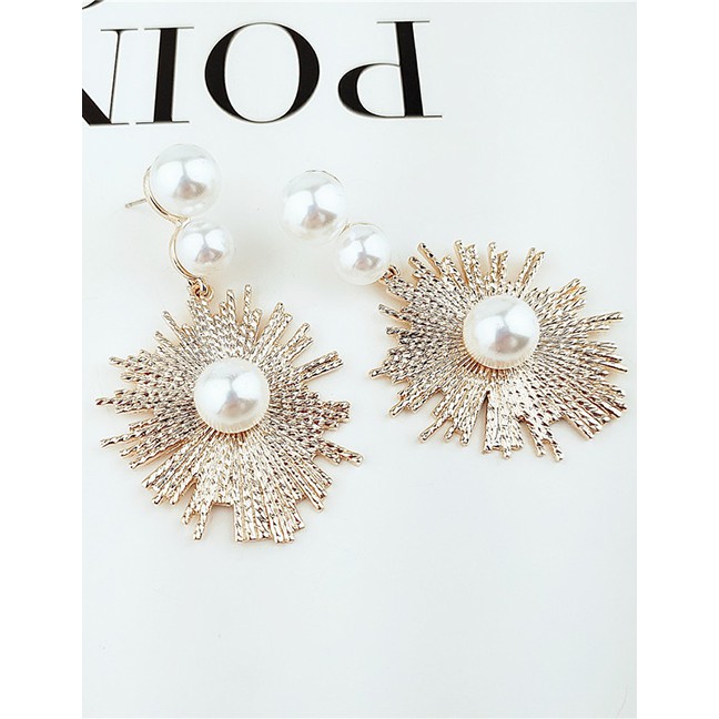 LRC Anting Tusuk Fashion Gold Sun Inlaid Pearl Stud Earrings F49300