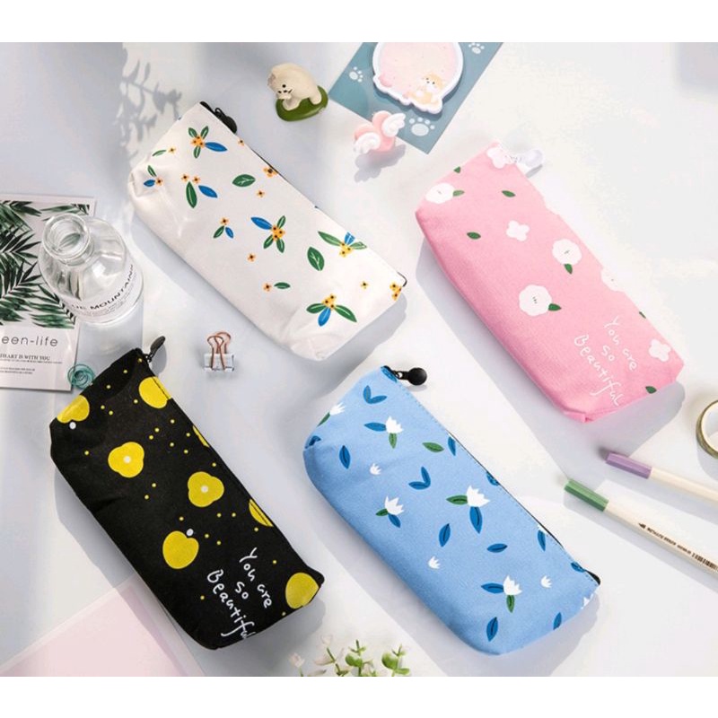 

AT Tempat Pensil/Pensil Case Motif Bunga