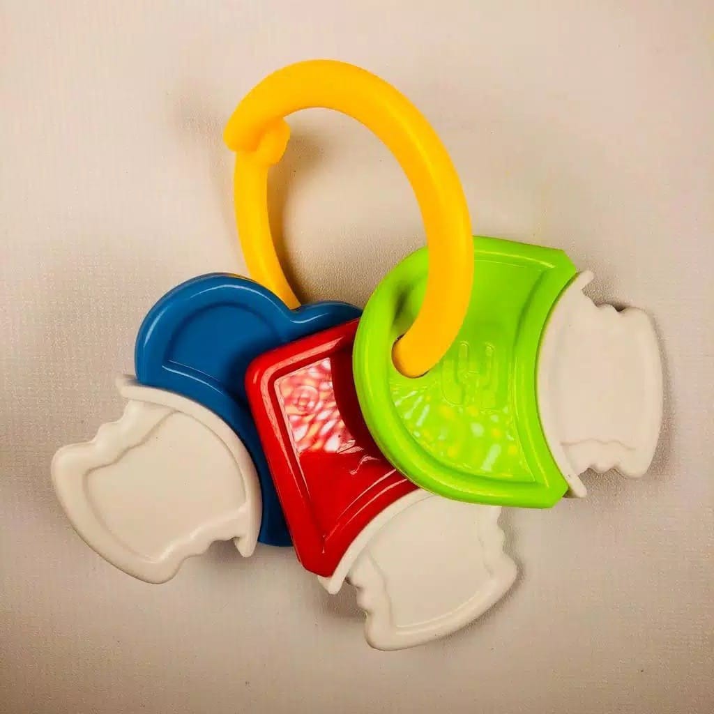 Mainan Gigitan Bayi Teether Keys