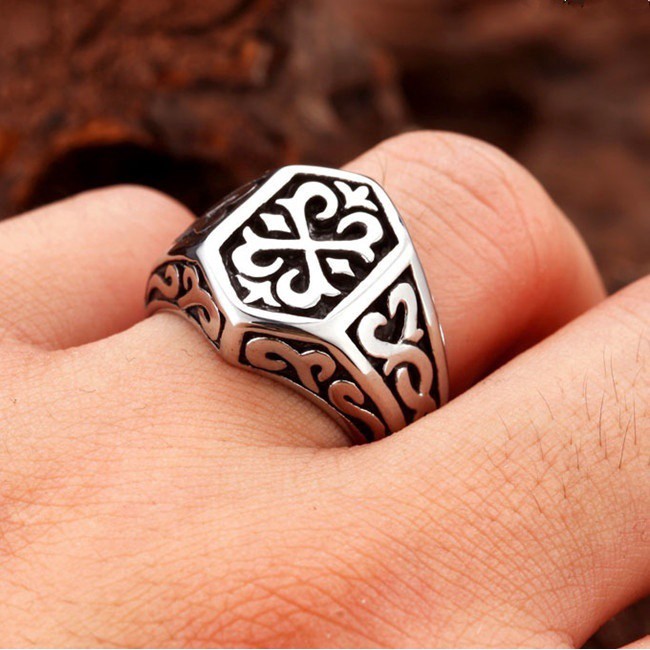 SEUSUK  Cincin Model Silang Retro Gothic untuk Pria