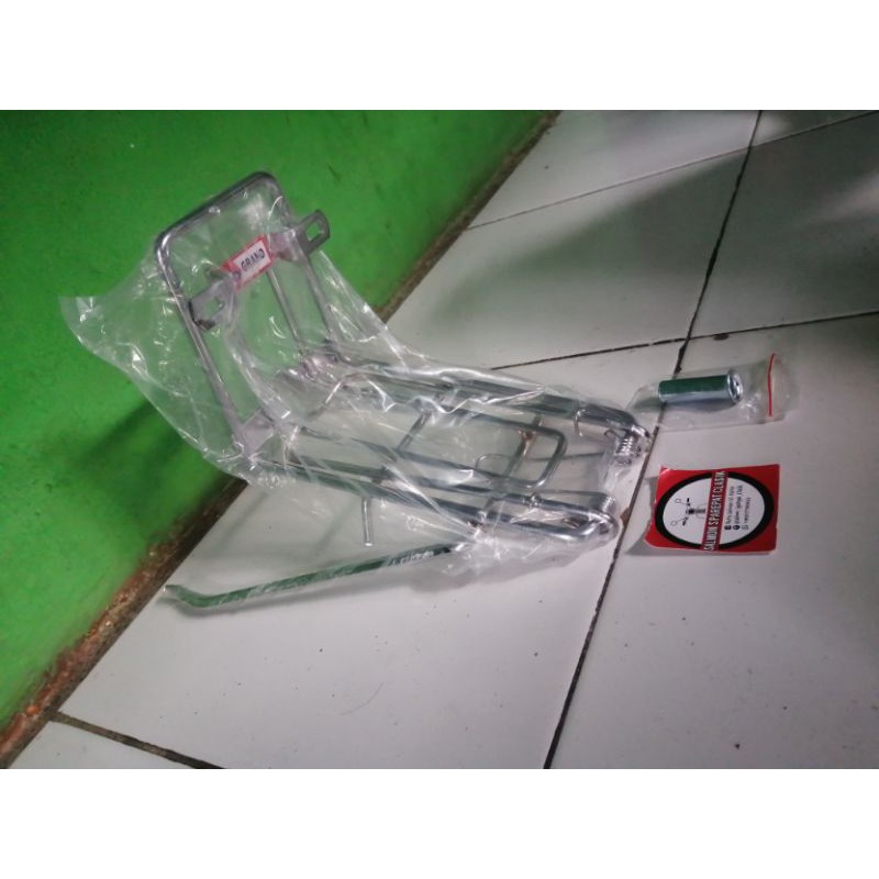 Penjepit Jepret Depan Astrea Grand