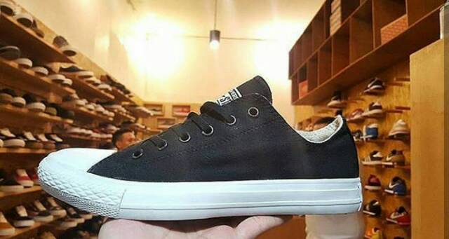 Sepatu Kets Converse Chuck Taylor CT Navy Biru dongker Keren Sekolah Kuliah Kerja Santai Hangout