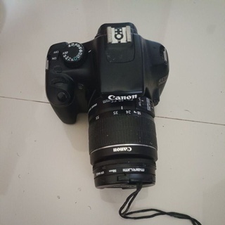 Camera Canon 1100D