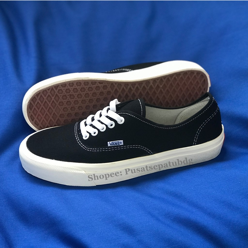 vans authentic og ivory black white