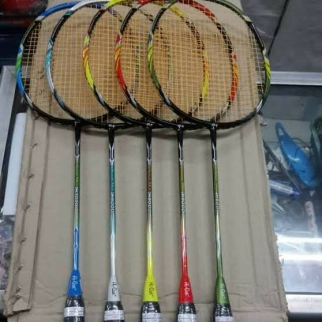 Raket HiQua Hurricane Raket Badminton Bonus Tas Senar