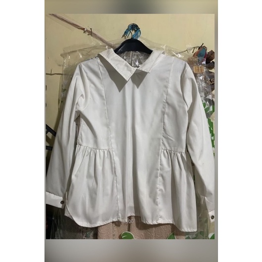 Kemeja Putih Mayoutfit