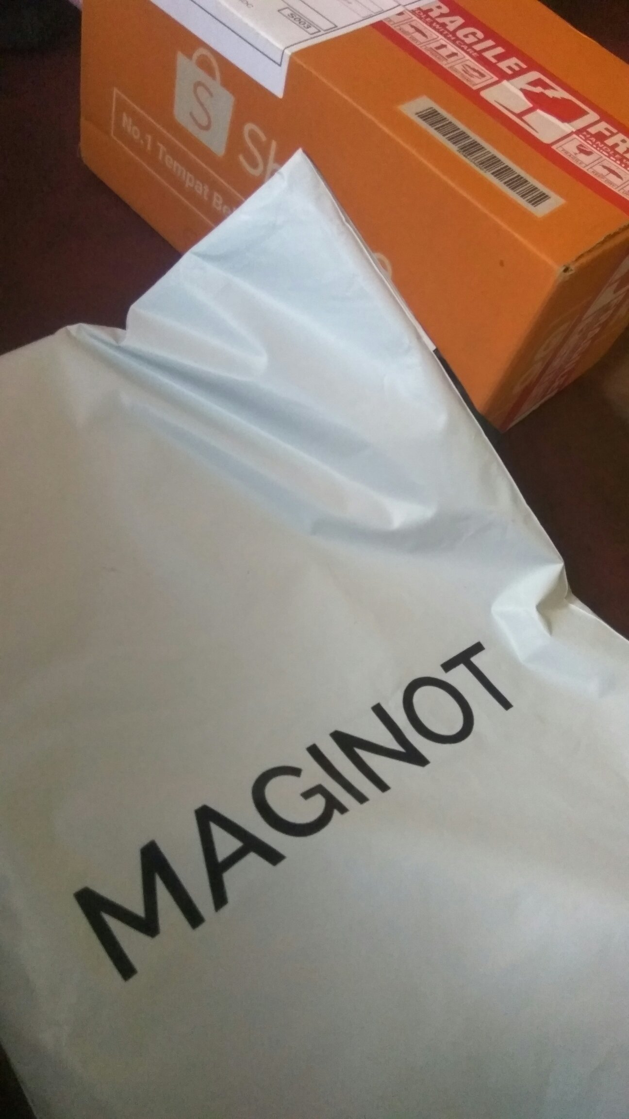 Maginot Kemeja Batik 2.0 Wistara-ss Motif Timbul Lengan Pendek Pria + Free Masker