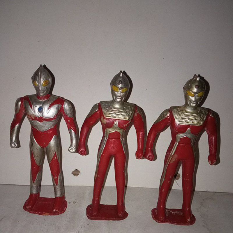 ACTION FIGURE ULTRAMAN COSMOS