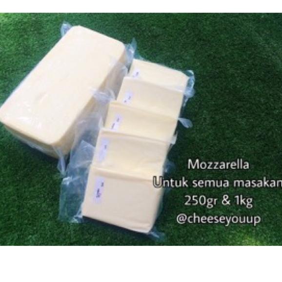 

Penawaran Terbaik--Keju mozzarella serbaguna 250gr