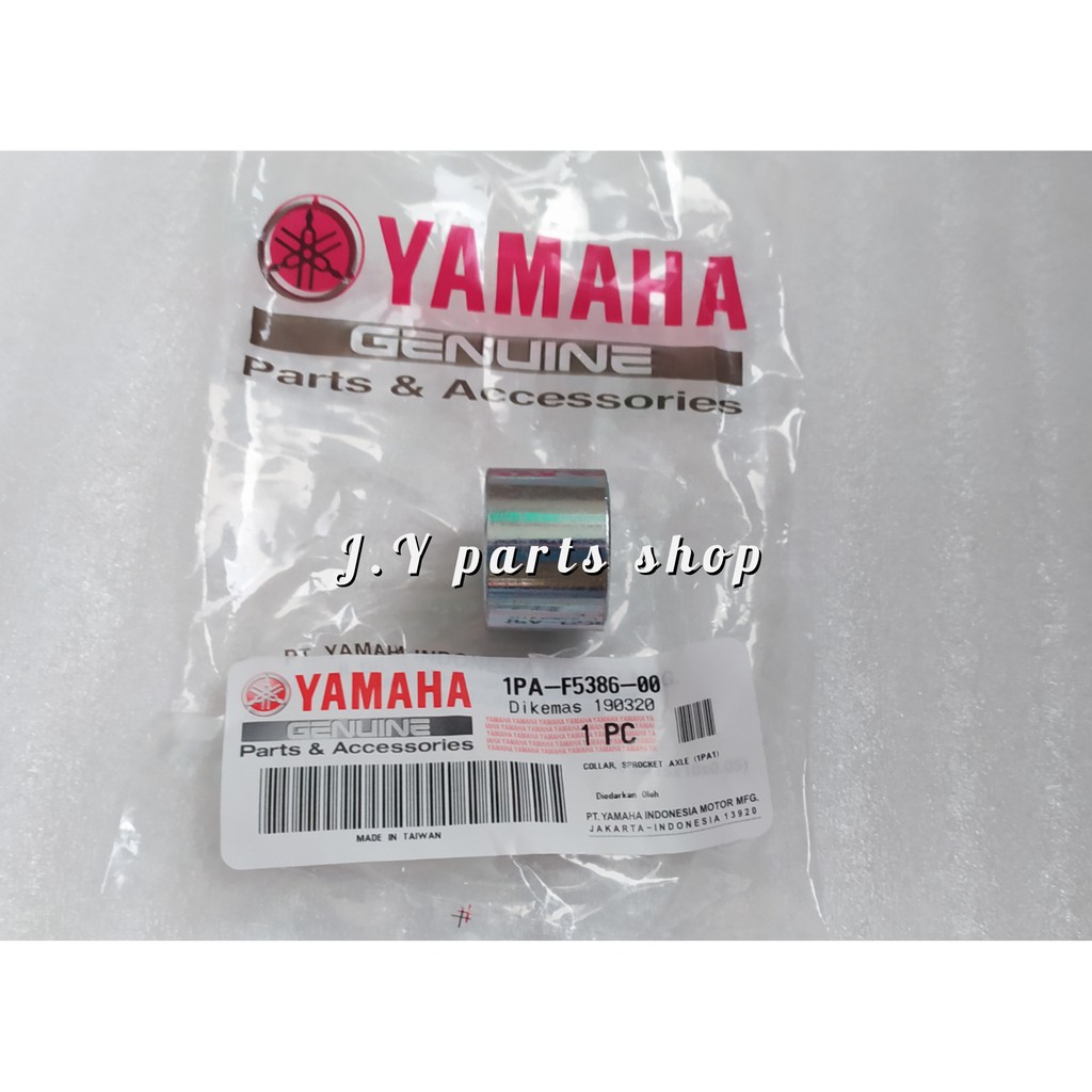 COLLAR BOSH BOS TROMOL RODA BELAKANG BAGIAN KIRI LUAR VIXION NEW BK8 NVL NVA ORIGINAL YGP 1PA-F5386-00