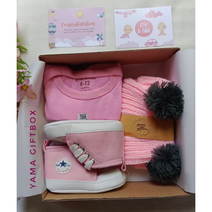 YAMA GIFTBOX hampers bayi parsel giftbox kado set jumper sepatu topi bayi boy and girl-Pink