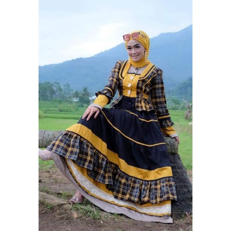 Esme Repro by Emiral Diana