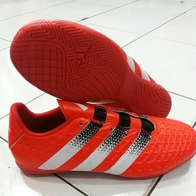 Sepatu futsal komponen adidas ace