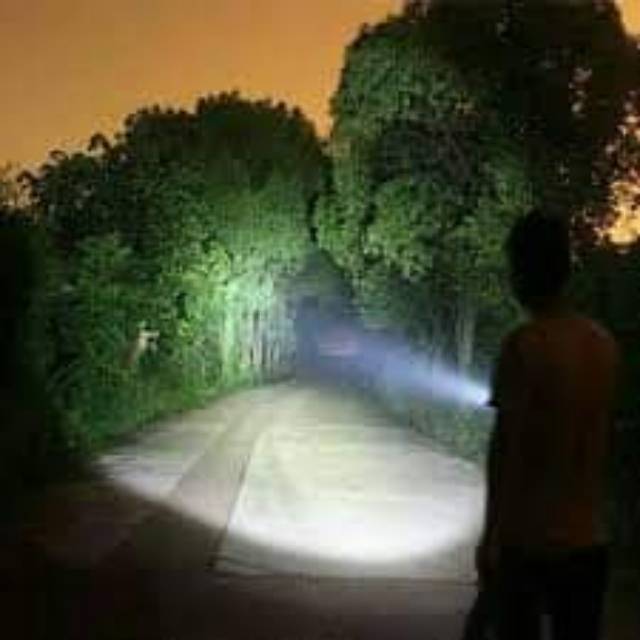 Senter LED XM-L2 8000Lumen