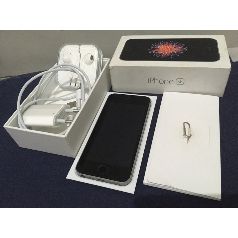 iPhone 5SE 32GB Grey Second Fullset & No Minus + Case Silikone New