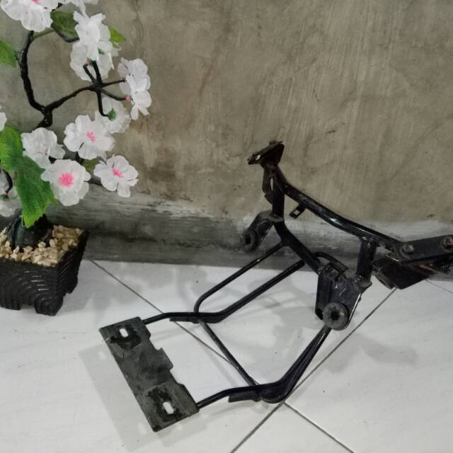 breket kepala fairing cbr 150fi cbu thailand tanduk rusa dudukan kepala lampu cbr 150r cbu 150