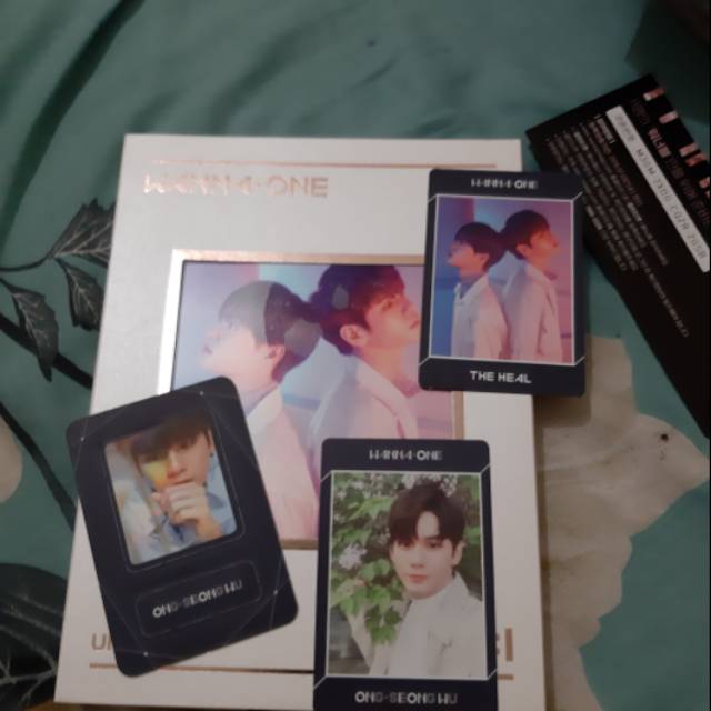 Album Wanna One, The Heal ver.
ONG SEONGWOO SET