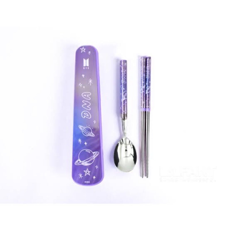 READY STOCK OFFICIAL BTS DNA SPOON CASE SET