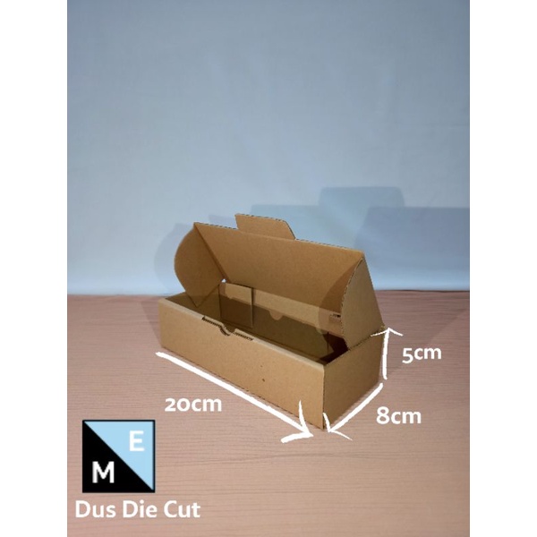 

KARDUS/KARTON/BOX UK. 20 × 8 × 5 CM... DUS DIE CUT... MODEL KARDUS PIZZA