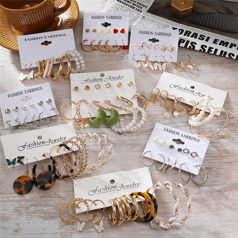 8-piece Earring Set Fashion Alloy Earrings Acrylic Dangle Earring Pearl Inlaid Earrings for Women Butterfly Pendants Gold Earrings Women Accessories