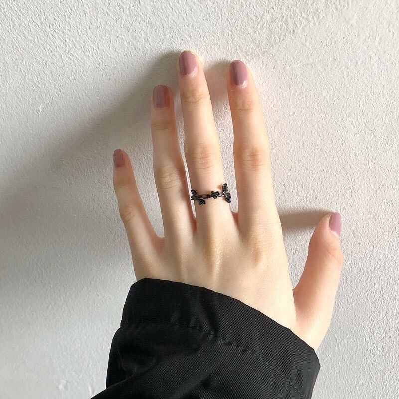 Ark.co - Maleficent ring cincin hitam anti karat bunga