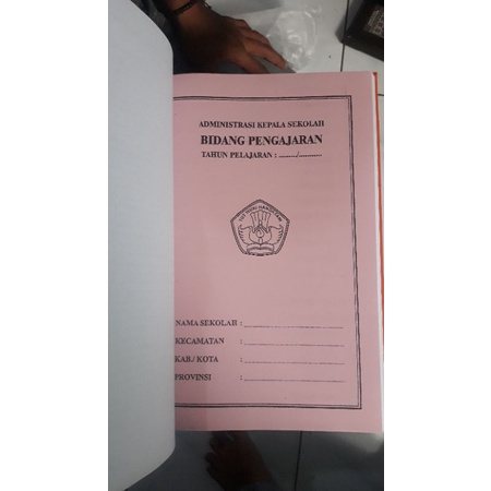BUKU PERANGKAT ADMINISTRASI KEPALA SEKOLAH SD ATAU MADRASAH