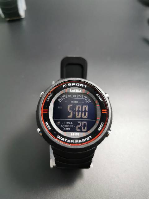 Jam tangan digital Sporty water Resist Lasika 8110