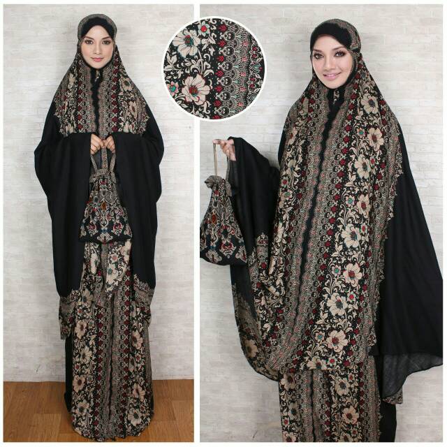 MUKENA DEWASA MOTIF BUNGA HITAM