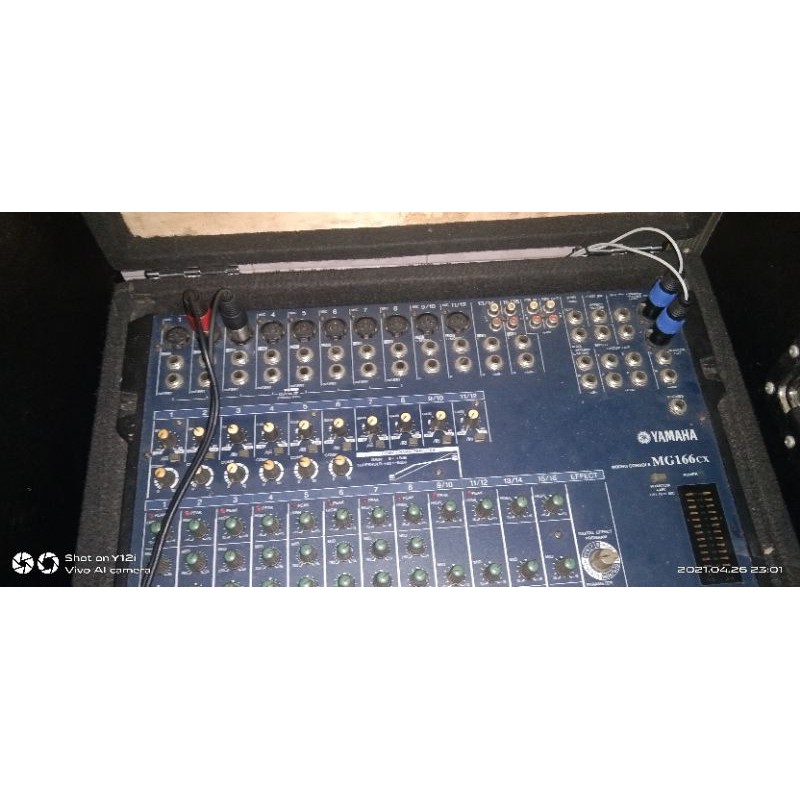mixer yamaha mg166cx