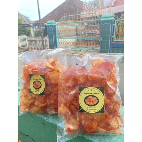 

keripik ubi pedas terenak 15 k /pcs