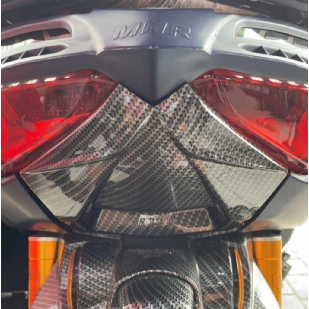 Cover bawah lampu nmax 2020 carbon