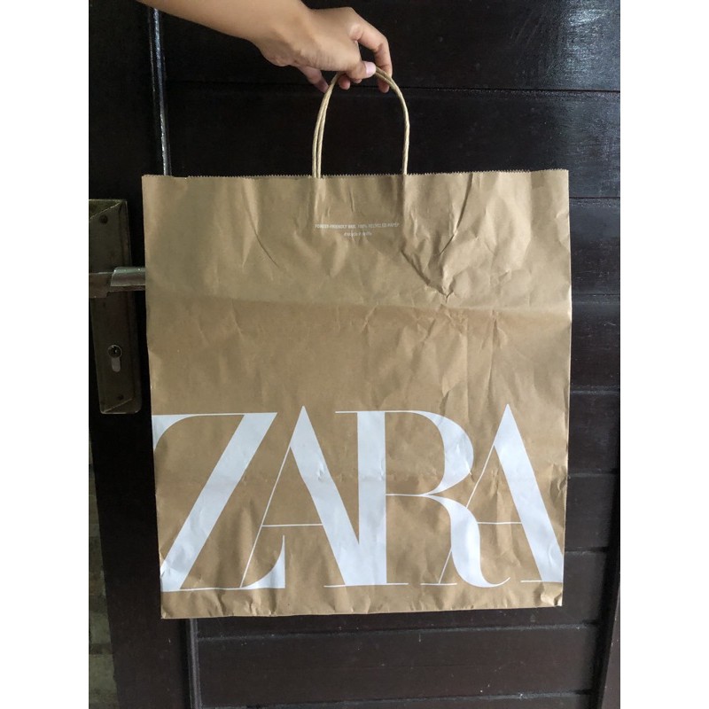 

Paperbag Zara Ukuran Besar