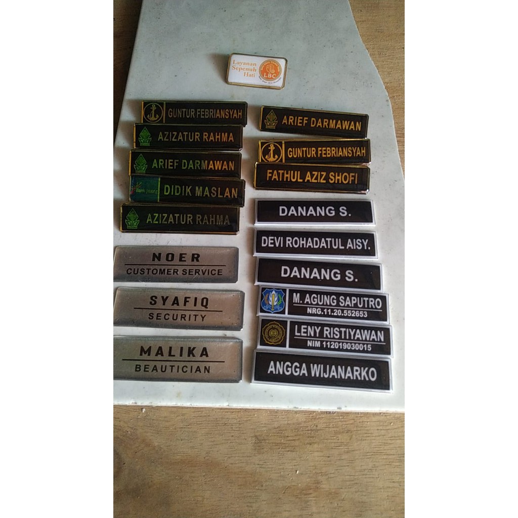 

papan nama dada bahan akrlik name tag name tag pns name tag magnet gantungan name tag