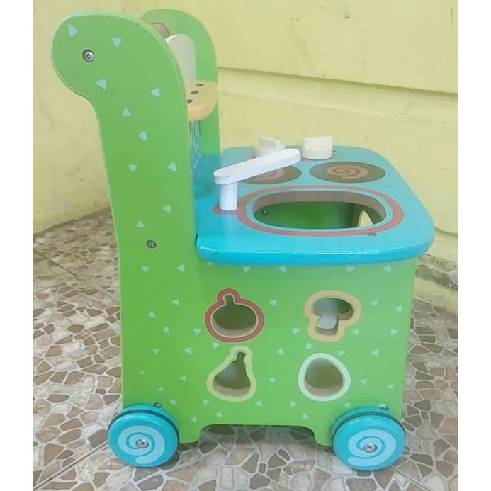 Preloved elc wooden activity kitchen minus Perlengkapan dan pemakaian