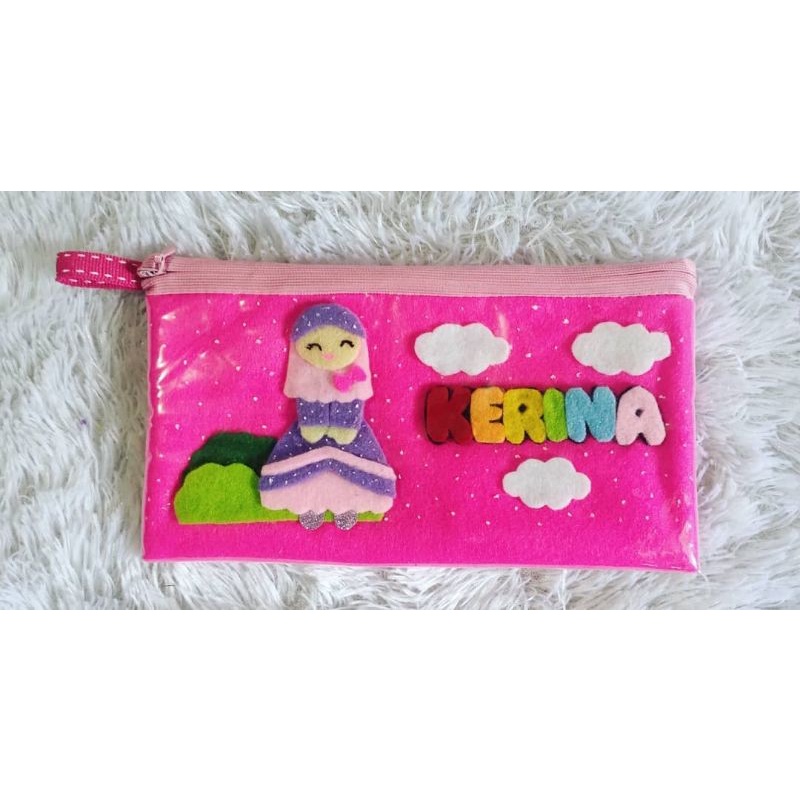 

tempat pensil karakter free custom nama