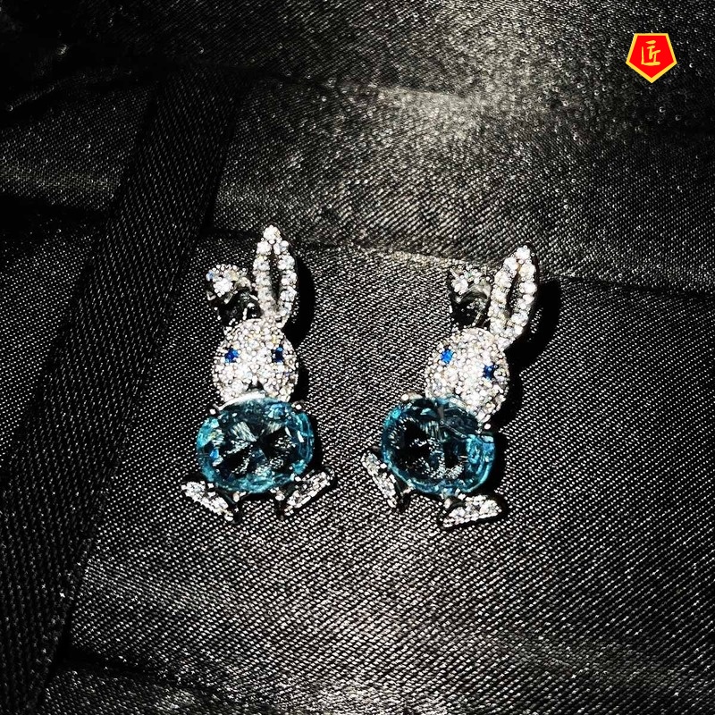 [Ready Stock]Micro-Inlaid Diamond Cute Rabbit Stud Earrings Topaz Pendant Suit