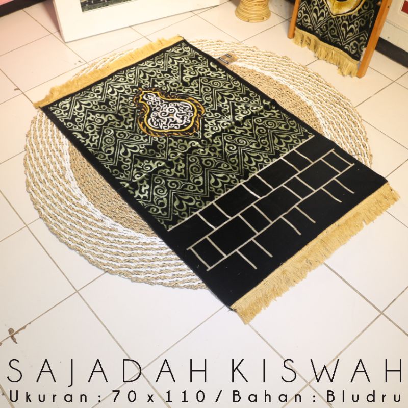 Sajadah Hitam Premium TEBAL LEMBUT DAN HALUS / Sajadah Kiswah Original KISWAH Motif Terbaru