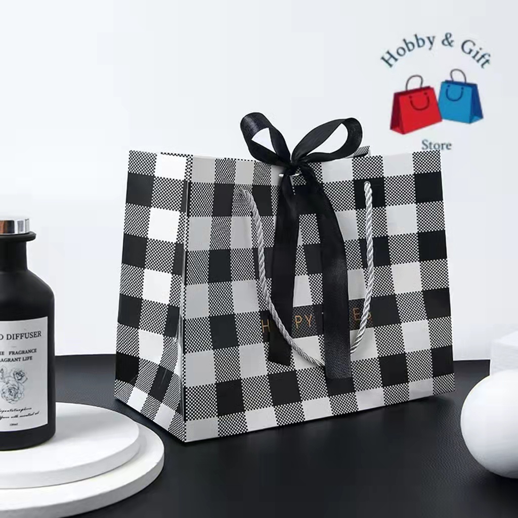 

Paper Bag Premium/Tas Kado/Gift Bag/Souvenir Bag FREE PITA Uk.P36 x L12 x T25